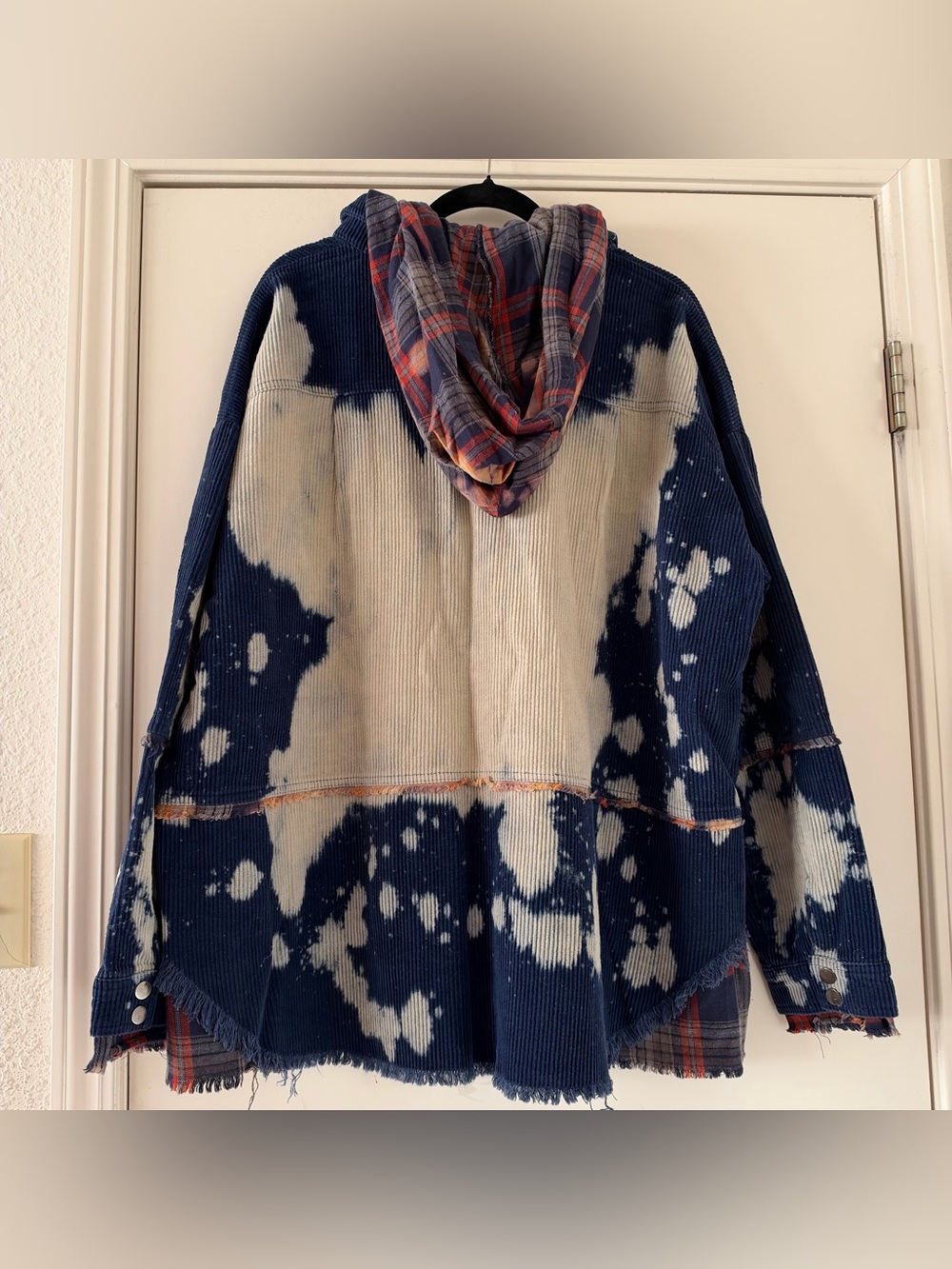 Oli & Hali Navy Bleach-Dyed Corduroy Hooded Utility Jacket Plaid Accents - Picture 6 of 6